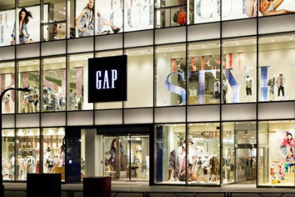 Gap to close 200 on sale stores