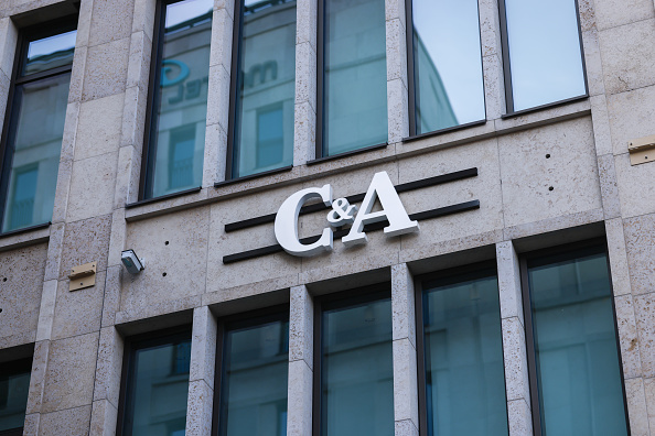 C&A to close all stores in Russia